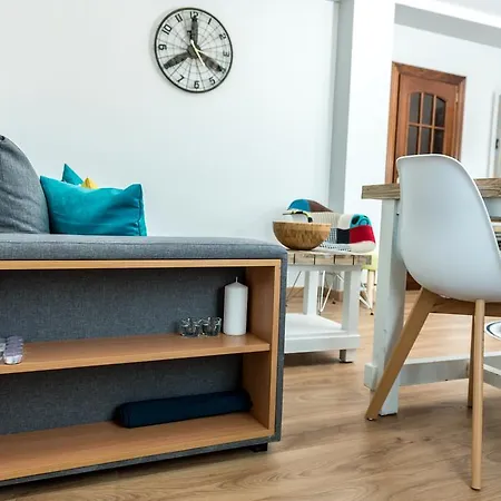 Modern Playa Apartment
